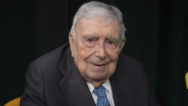 Podcast | Fuera de micrófono con Luis María Anson