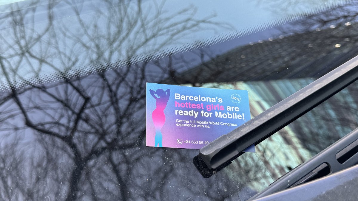 Campaña para cazar a puteros en el Mobile de Barcelona: «La prostitución sube un 30%»