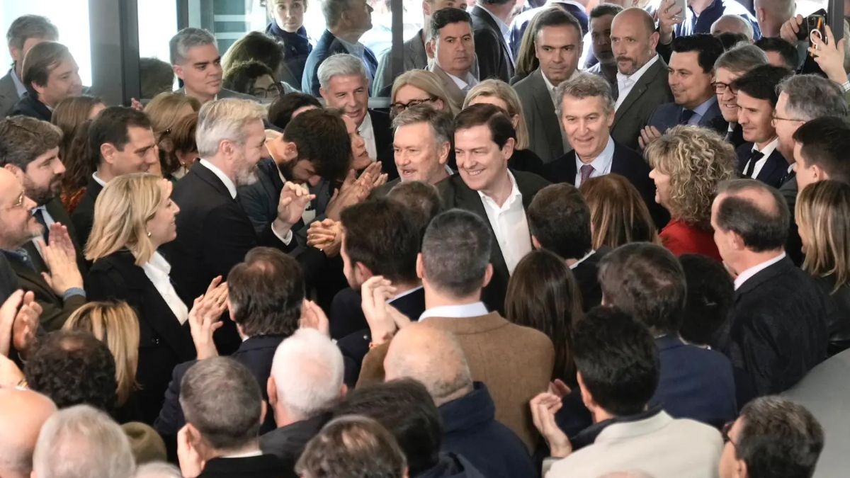 Euforia en el PP con la victoria de Mañueco: «Sí se puede frenar a Vox, lo hemos demostrado»