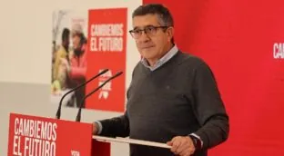 Patxi López llama a la juventud a clamar «no pasarán» y «desmentir» que son de derechas