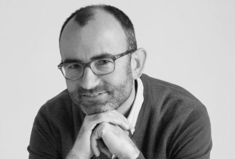 Rafael Santandreu, psicólogo: «La felicidad no consiste en conseguir que todo vaya bien, sino en entrenar la mente para cuando las cosas van mal»