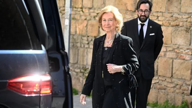 La reina Sofía inaugura la exposición 'Picasso. Raíces bíblicas' en la Catedral de Burgos