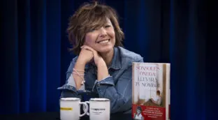 VÍDEO | Sonsoles Ónega: «No podemos escupir en las instituciones porque nos las acabaremos cargando»