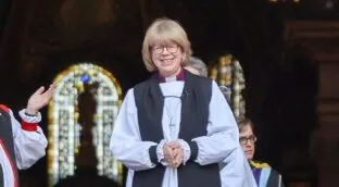 Una entronización milenaria: la Corona británica y el arzobispado de Canterbury