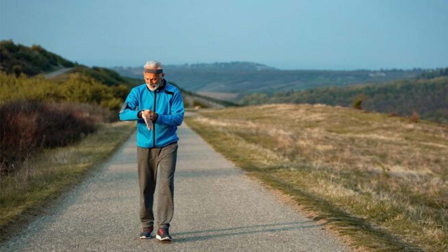 Sergio Peinado, entrenador personal: «No hace falta caminar 10.000 pasos para estar sano, lo importante es romper el sedentarismo»