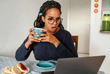 Confirmado por la Ley de Propiedad Horizontal: estás obligado a pagar derramas de miles de euros si son para arreglar la fachada o el tejado