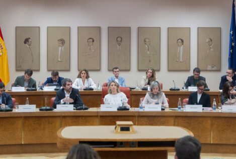 Un sondeo interno de Sumar confirma su desplome con la pérdida de la mitad de votos