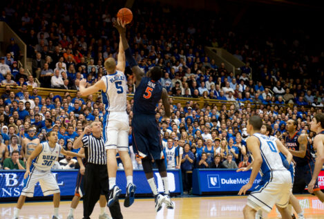 El negocio del deporte universitario americano no es cosa de niños