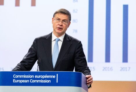 El comisario de Economía pidió autonomía para la Airef 13 días antes del asalto del Gobierno