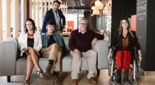 'Café para Cinco', la miniserie del Santander que protagoniza Arturo Valls