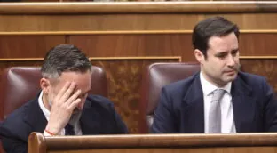 Exdiputados regionales de Vox confirman que la falsificación de firmas es una práctica extendida