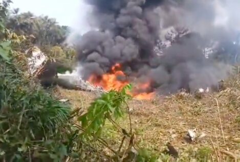 Un avión militar de Colombia se estrella con 125 personas: al menos ocho muertos y 83 heridos