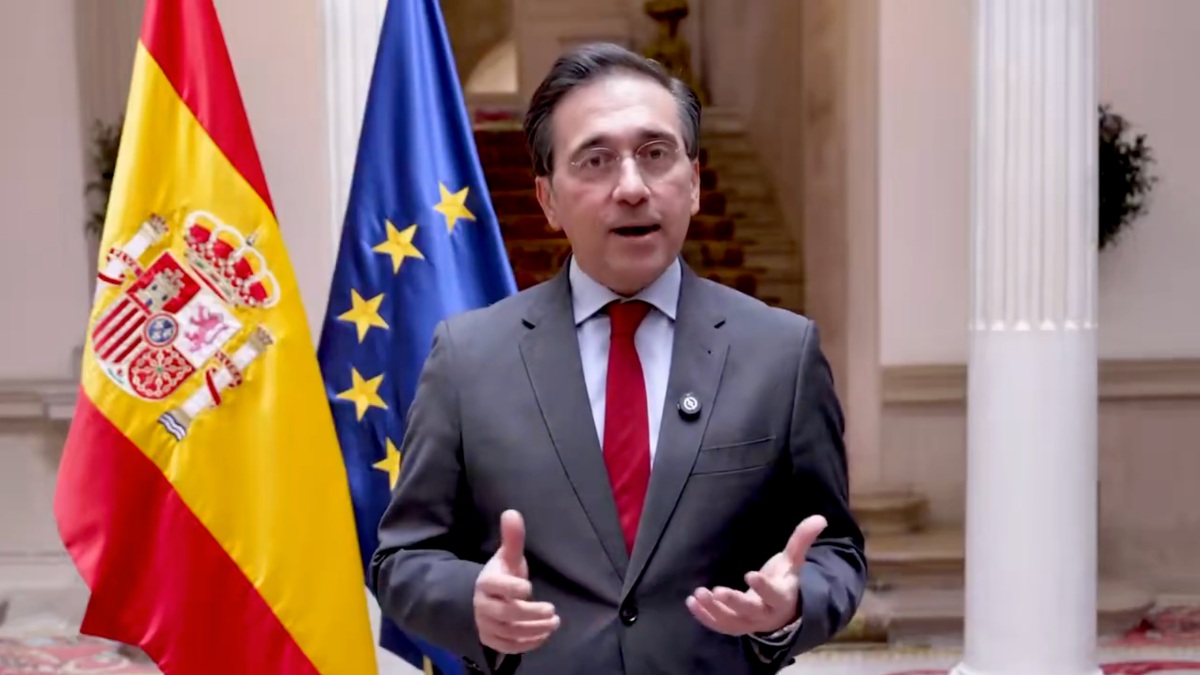 Albares desmiente «tajantemente» a EEUU: «La posición sobre nuestras bases no ha cambiado»