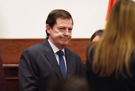 Mañueco inicia las reuniones con Vox para encaminar la legislatura