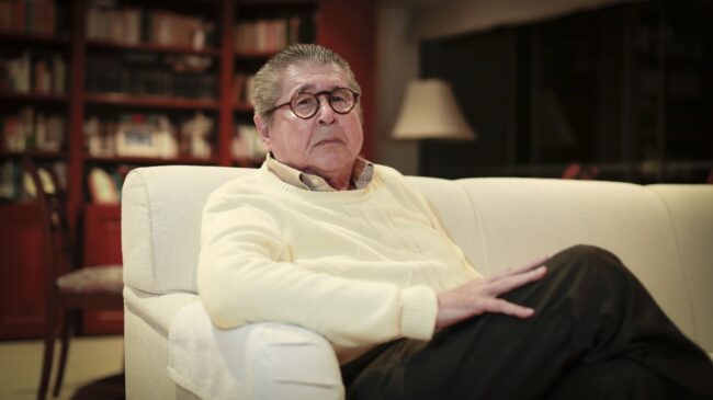 Muere el escritor peruano Alfredo Bryce Echenique a los 87 años