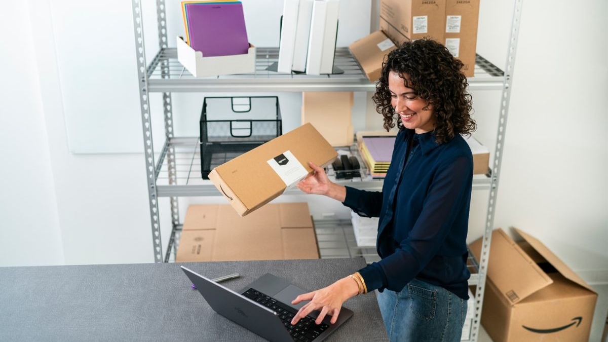 Amazon Business asegura que hizo ahorrar 60 millones a pymes en todo el mundo en 2025