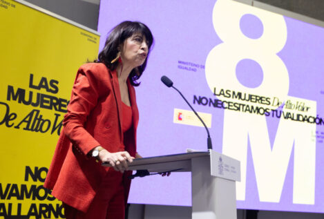 Una asociación feminista avisa de errores en las nuevas pulseras antimaltrato: «Son un riesgo»