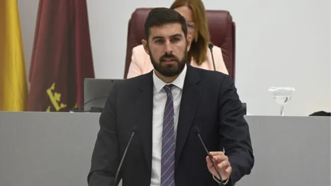 Antelo afronta en solitario su etapa en el grupo Mixto: «Mis principios no son de quita y pon»