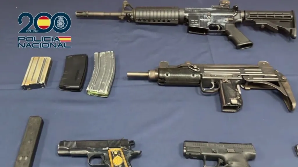 Armas incautadas por la Policía Nacional