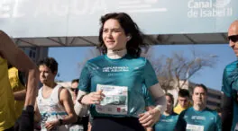 Las zapatillas de correr que le han llevado a Ayuso a su mejor marca: una edición especial de Madrid por 120 euros