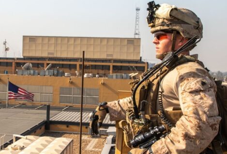 EEUU prepara operaciones terrestres en Irán y Teherán amenaza con «aniquilar» a sus tropas