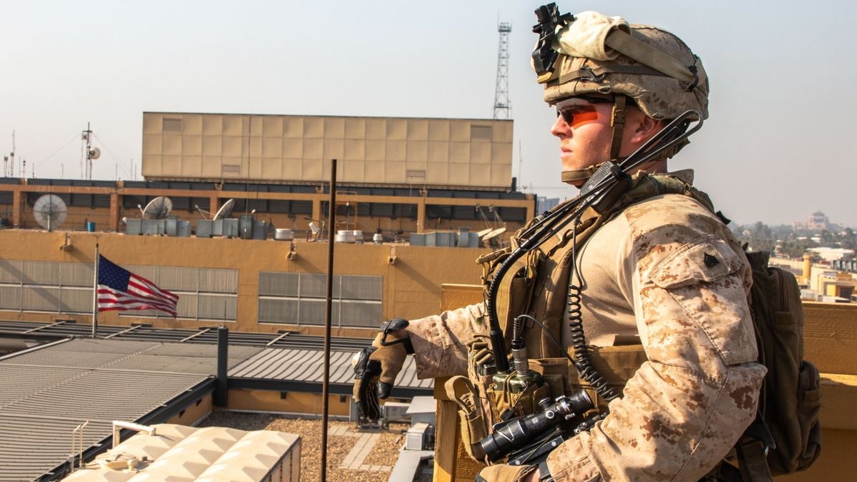 EEUU prepara operaciones terrestres en Irán y Teherán amenaza con «aniquilar» a sus tropas