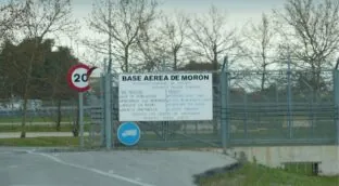 España cierra su espacio aéreo a los aviones implicados en la guerra de Irán