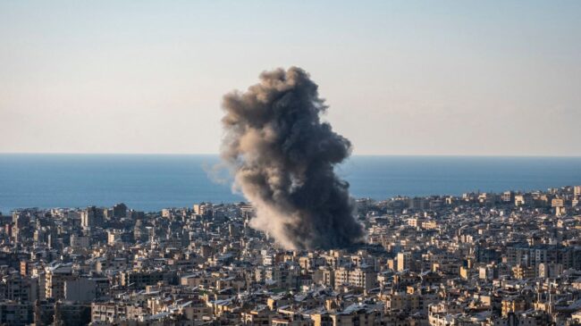 Un ministro israelí llama a derruir 100 edificios en Beirut por cada dron que hiera a soldados