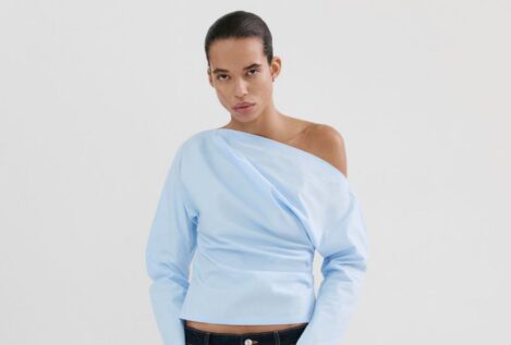 Ni 'top' ni camiseta: las blusas de estampado de Zara, Mango y Primark perfectas para combinar con vaqueros esta primavera