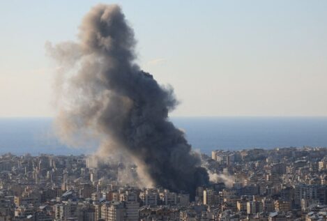 Israel anuncia un nuevo despliegue de tropas en el sur de Líbano en plenos bombardeos