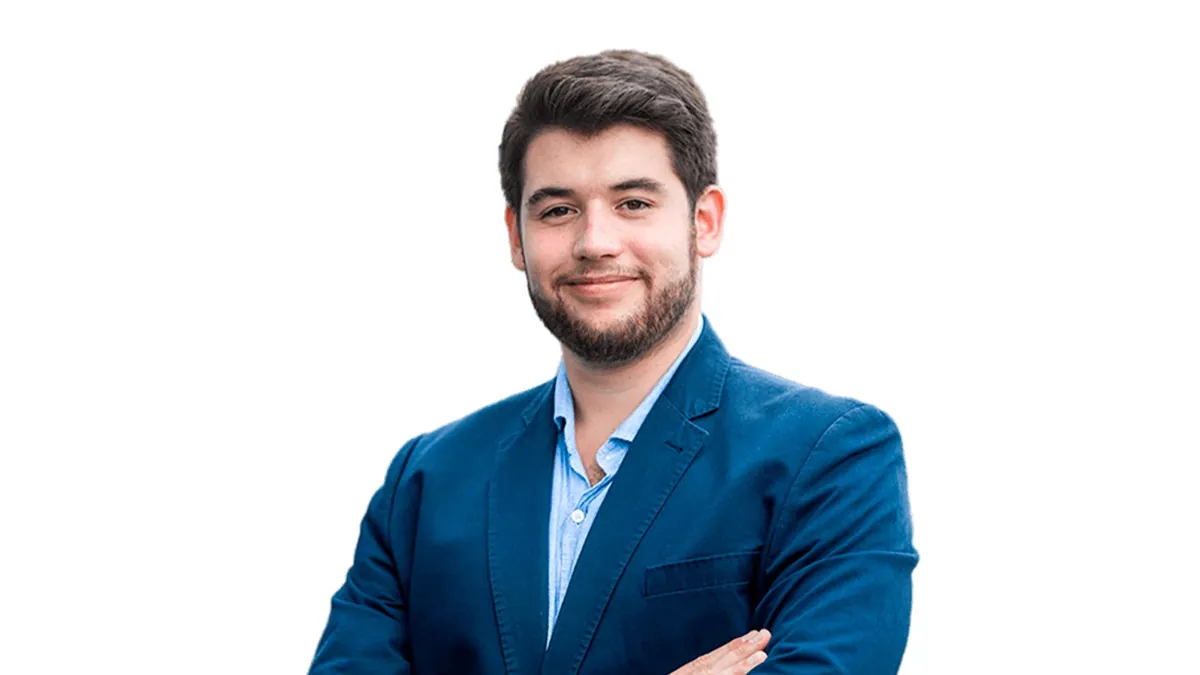 El exlíder de Nuevas Generaciones del PP admite que avisó a Vox de su dimisión