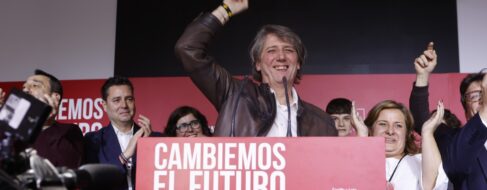 El PSOE aguanta el tipo a costa de la izquierda y con un candidato alejado del sanchismo
