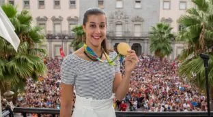 Carolina Marín anuncia su retirada del deporte a los 32 años por sus problemas de rodilla