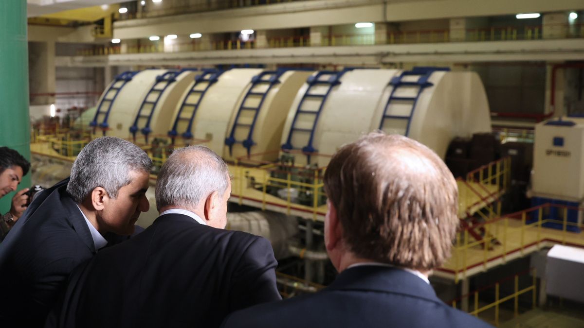 Irán informa de un ataque contra la central nuclear de Bushehr