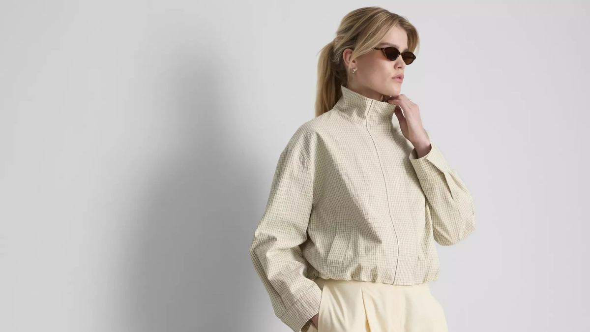 Zara, Mango y Primark coinciden: estas chaquetas serán tus básicos para combinar con vaqueros en Semana Santa 2026