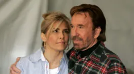 Los últimos años de Chuck Norris cuidando a su mujer: «Lo dejé todo para mantenerla con vida»