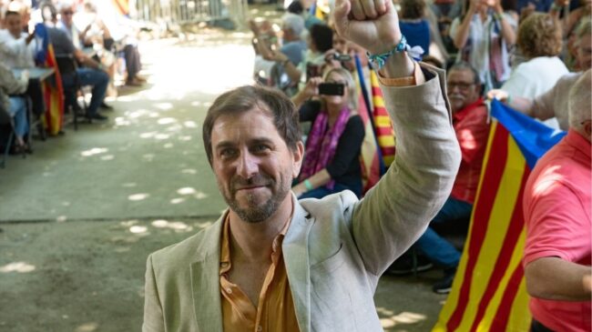 Comín niega las acusaciones de acoso sexual y critica la investigación del Parlamento Europeo