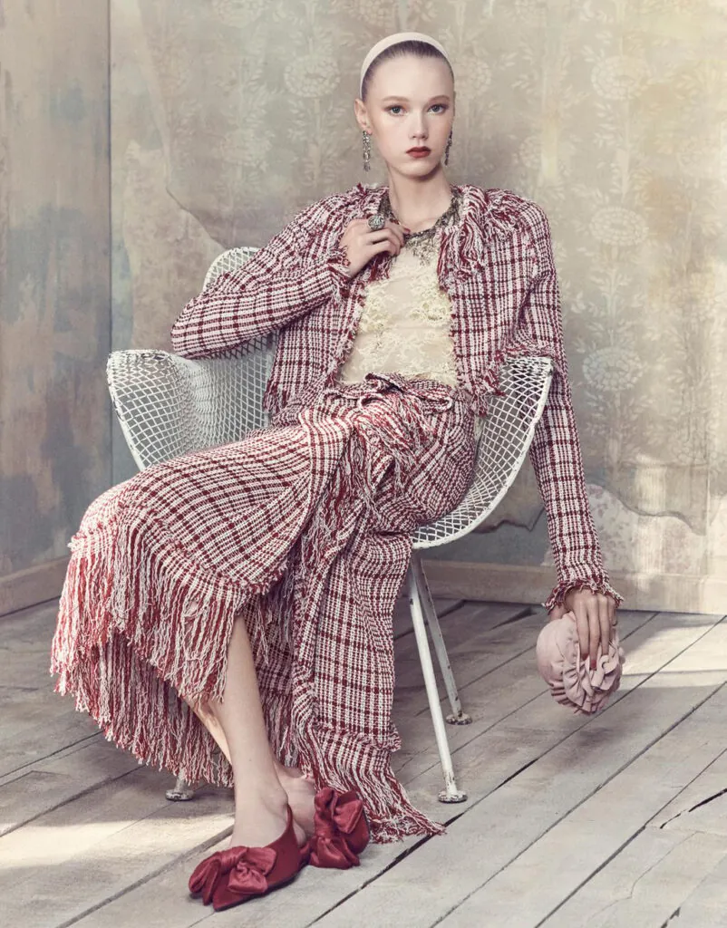 Conjunto de tweed de Zara. (PVPs: chaqueta 89.95€ // falda 89.95€)