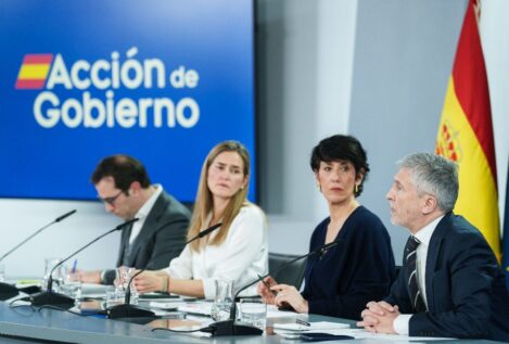 Moncloa aprueba un fondo de 287 millones para «atención humanitaria» de inmigrantes