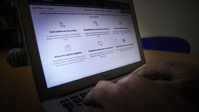 Una pareja suplanta la firma de un alcalde de Cuenca y roba 100.000 euros de las guarderías