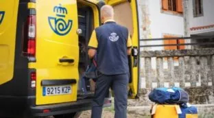 La cúpula de Correos cobrará un bonus pese a lograr beneficios tras un 'rescate' estatal