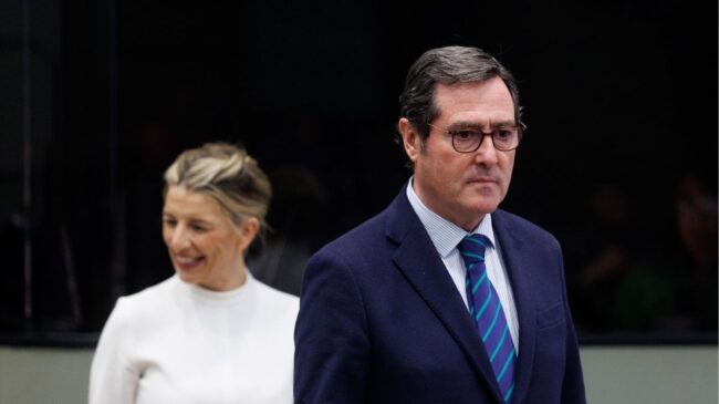 CEOE ve la democratización de las empresas «intervencionismo» y no negociará con Trabajo