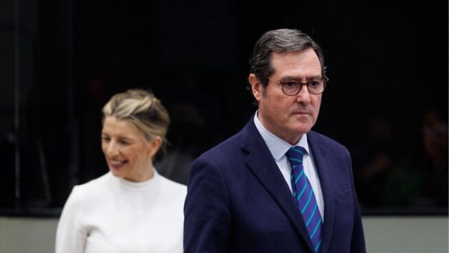 CEOE ve la democratización de las empresas «intervencionismo» y no negociará con Trabajo