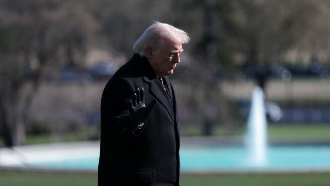 El 61% de los estadounidenses no aprueba las acciones militares de Trump contra Irán