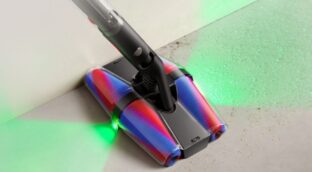 Dyson se adentra en el negocio de los pisos pequeños: analizamos la aspiradora PencilVac