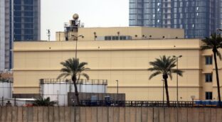 Un proyectil impacta en la embajada estadounidense en Irak