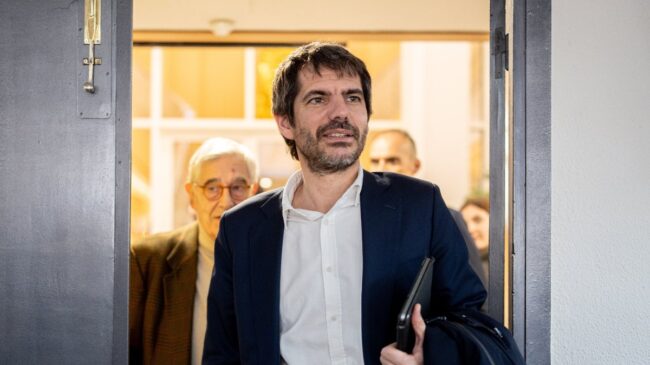 Urtasun se descarta para liderar el nuevo Sumar y pide evitar el «juego de descartes»