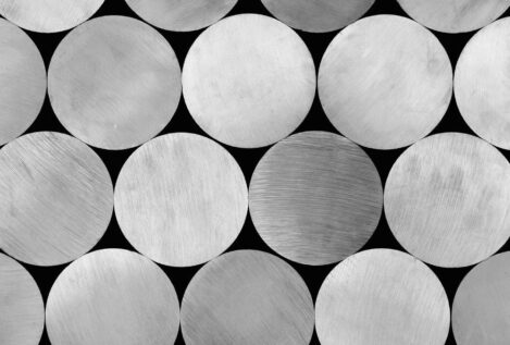 La guerra de Irán pone en riesgo un tercio del suministro de aluminio en España