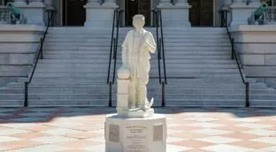 Trump, Colón y la guerra por el pasado: cuando la historia deja de ser historia