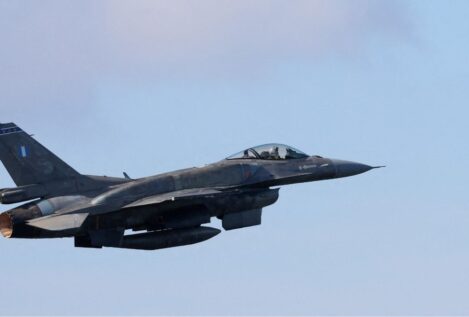 Turquía despliega seis cazas F-16 y defensas antiaéreas en el norte de Chipre